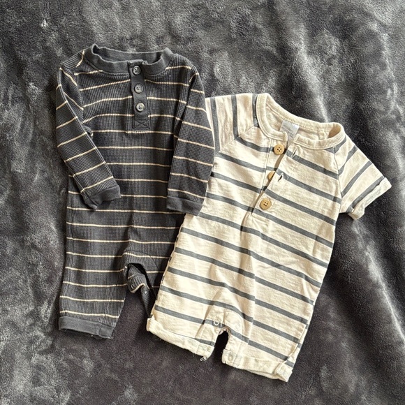 Striped Baby Rompers Set - Picture 1 of 2